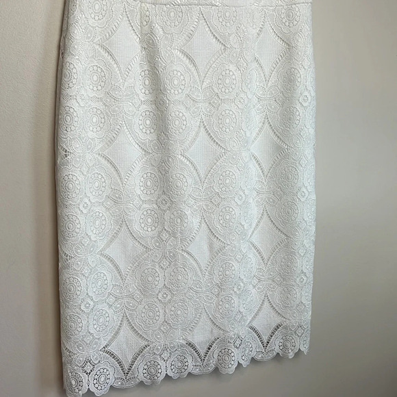 ANTONIO MELANI White Lace Cap-Sleeve Round Neck Sheath Dress Size 12 - Picture 4 of 10